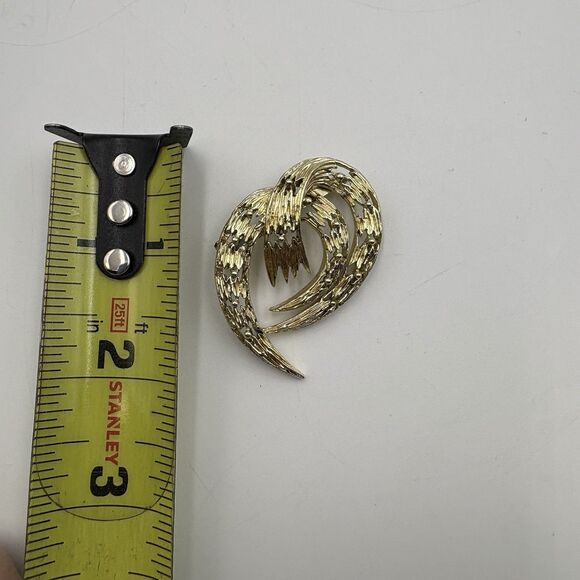 Vintage Ribbon Gold Tone Pin Brooch - Picture 3 of 4